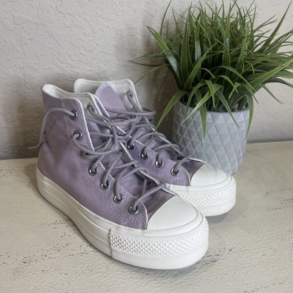 Converse Chuck Taylor AS Platform Canvas Shoe, A05014F US Size 7 Lilac/Violet